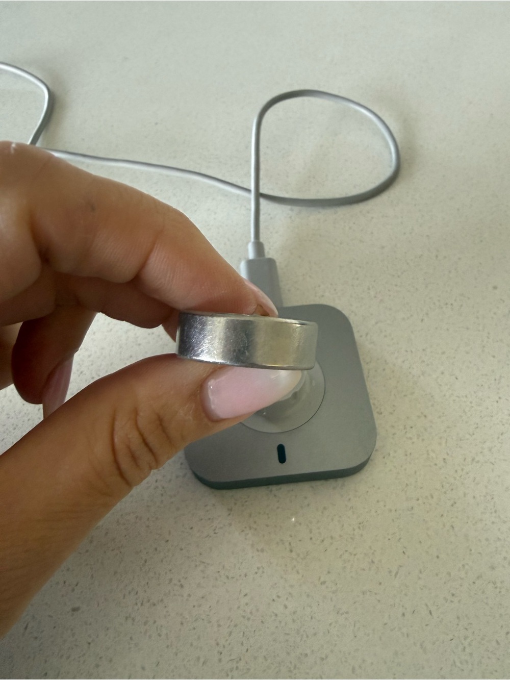 Oura Brushed Silver Ring & Charger. Size 8. Gently Used. - Picture 4 of 4
